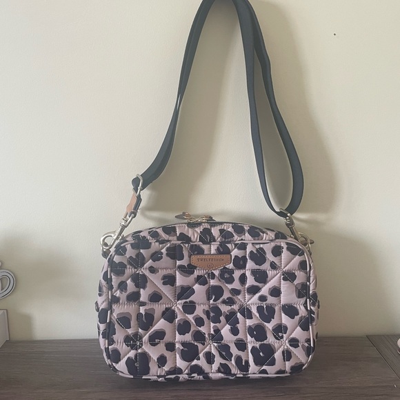 Twelve Little Crossbody bag - Picture 7 of 8